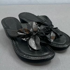 Born Flower Sandal Wedge Flip Flop Women 8 Black Wedge Preppy Goth Beachy Boho